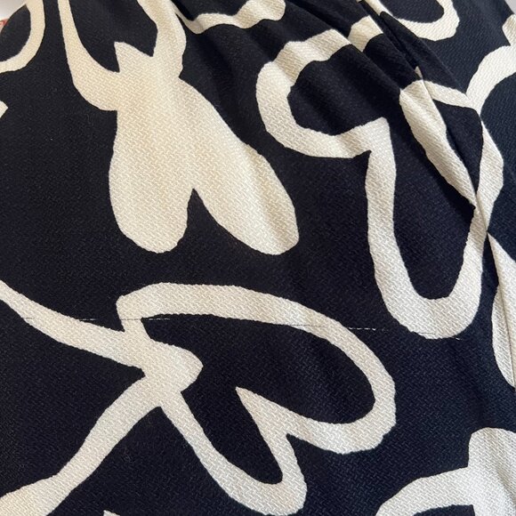 NWOT Anthropologie Farm Rio Sinead Hearts Jumpsuit Black White Sz L Puff Sleeve - Picture 6 of 7